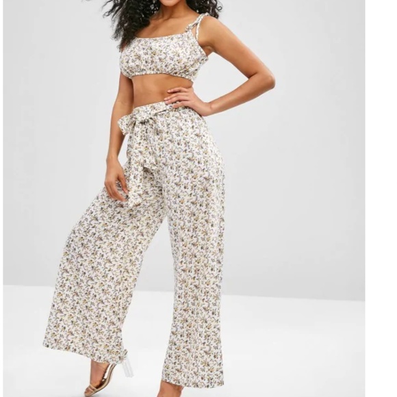 Pants - NEW Gorgeous Spring Summer Fall 2 Piece Set  M
